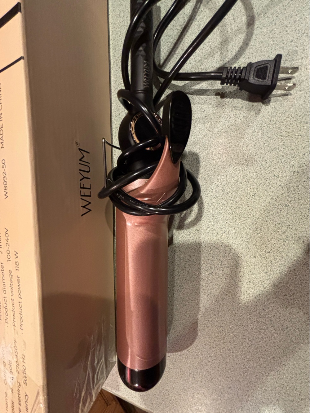 WEEYUM 2inch Rose Gold Curling Iron excellent condition like new!